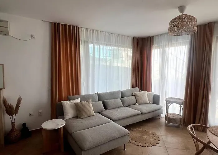 Panorama Bay-serenity Haven Burgas Stad
