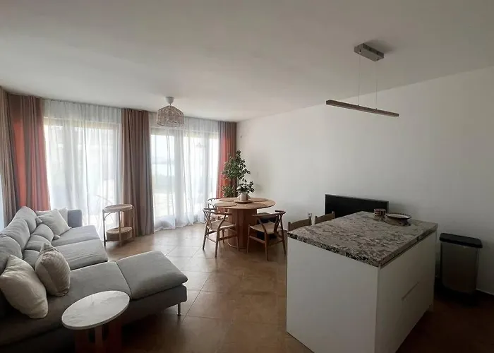 Апартаменты Panorama Bay-serenity Haven Бургас