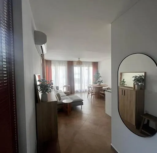 Апартаменты Panorama Bay-serenity Haven